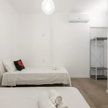 Holiday home Crystal Waters House